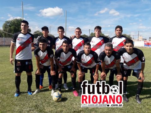 River empat ante Juventud Independiente 